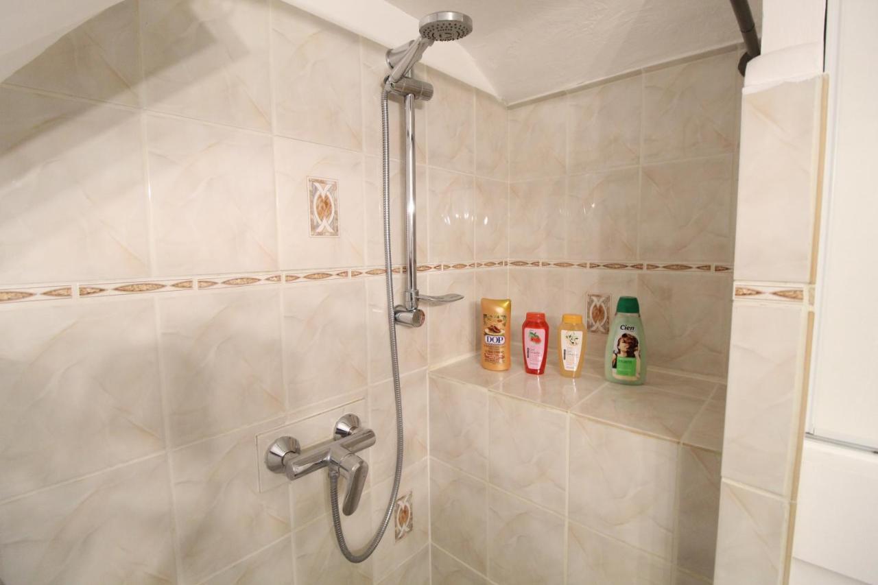 Studio Atypique Et Cosy, Classe "Gite De France" 5Min Centre, 15Min Gare, Lit Queen Size "Climatisation, Netflix Et Wifi, Parking, Lave Vaisselle, Boite A Cles Pour Arrivee Tardive - Gites La Tarine 阿尔贝维尔 外观 照片